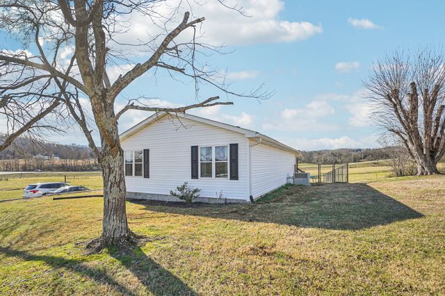 54 Hickman Hwy, Gordonsville, TN 38563