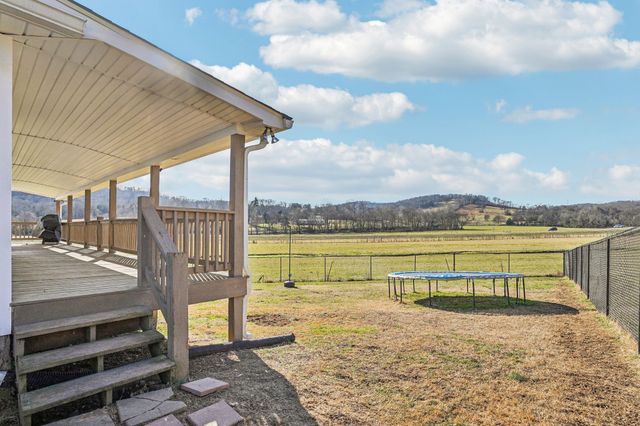 54 Hickman Hwy, Gordonsville, TN 38563