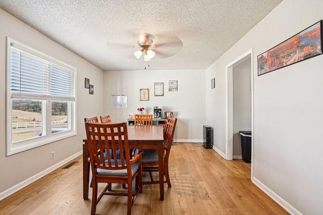 54 Hickman Hwy, Gordonsville, TN 38563