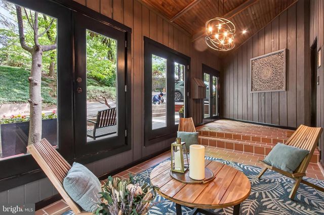 2603 KLINGLE RD NW, Washington, DC 20008