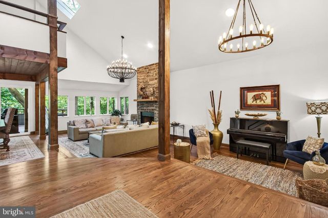 2603 KLINGLE RD NW, Washington, DC 20008