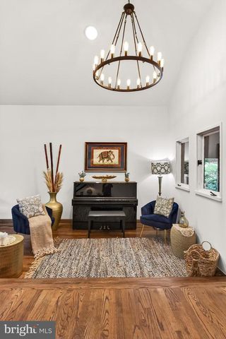 2603 KLINGLE RD NW, Washington, DC 20008