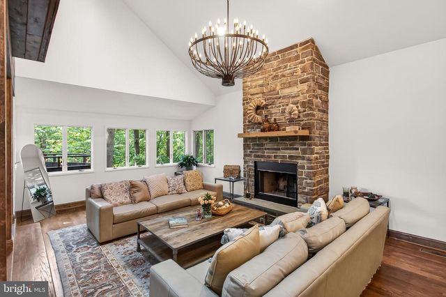 2603 KLINGLE RD NW, Washington, DC 20008
