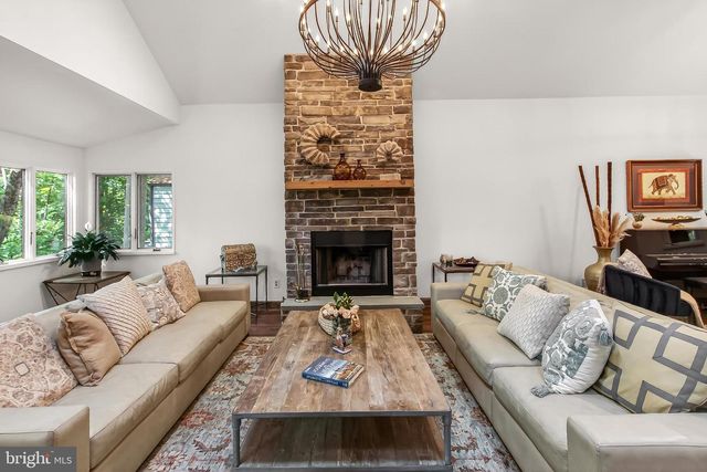 2603 KLINGLE RD NW, Washington, DC 20008