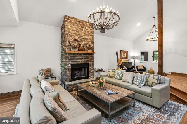 2603 KLINGLE RD NW, Washington, DC 20008