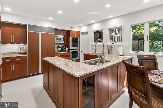 2603 KLINGLE RD NW, Washington, DC 20008