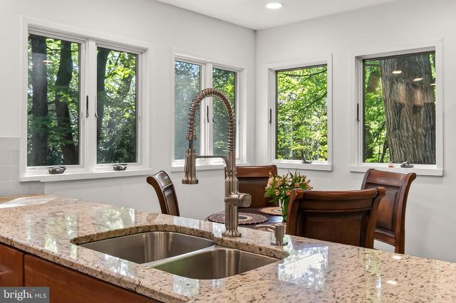2603 KLINGLE RD NW, Washington, DC 20008