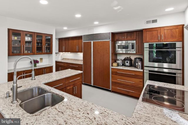 2603 KLINGLE RD NW, Washington, DC 20008