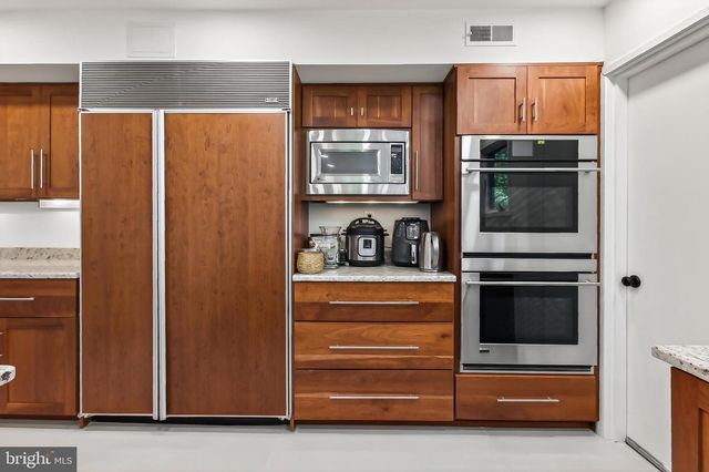 2603 KLINGLE RD NW, Washington, DC 20008