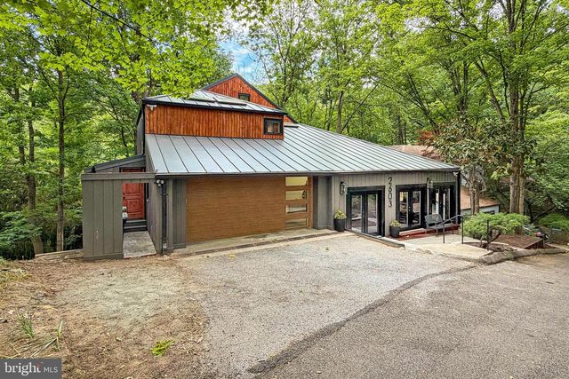 2603 KLINGLE RD NW, Washington, DC 20008