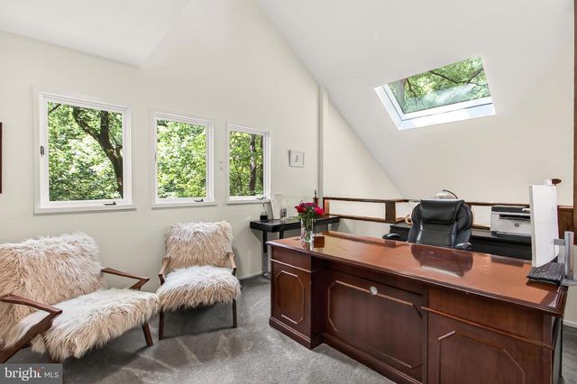 2603 KLINGLE RD NW, Washington, DC 20008