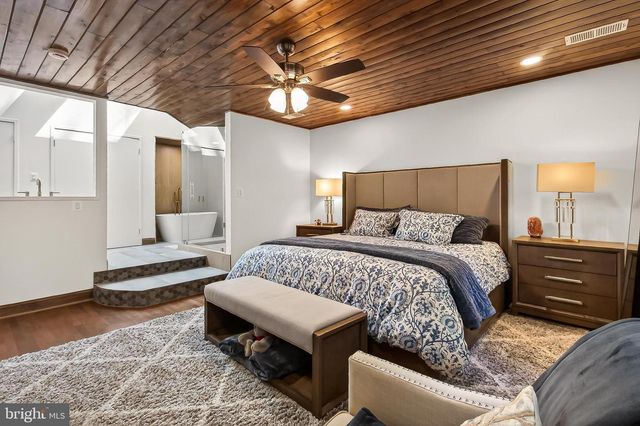 2603 KLINGLE RD NW, Washington, DC 20008