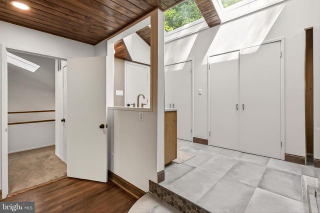 2603 KLINGLE RD NW, Washington, DC 20008