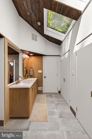 2603 KLINGLE RD NW, Washington, DC 20008