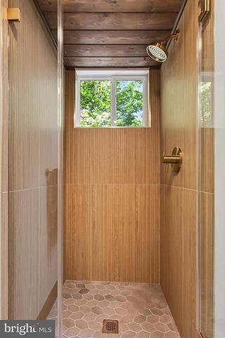 2603 KLINGLE RD NW, Washington, DC 20008