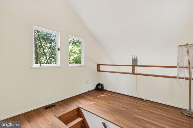 2603 KLINGLE RD NW, Washington, DC 20008