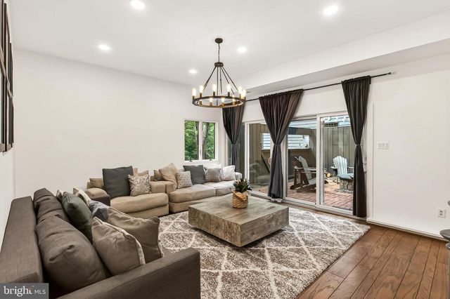 2603 KLINGLE RD NW, Washington, DC 20008