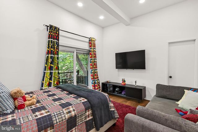 2603 KLINGLE RD NW, Washington, DC 20008