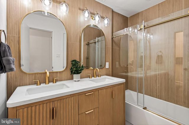 2603 KLINGLE RD NW, Washington, DC 20008