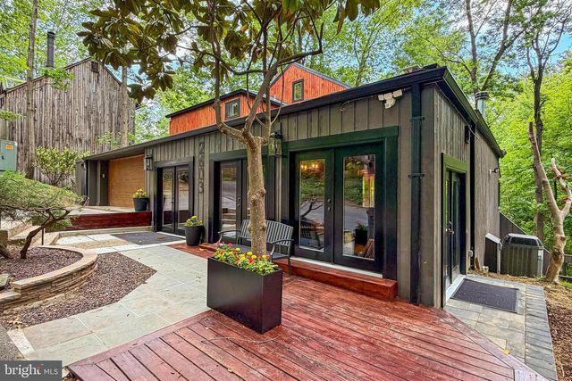 2603 KLINGLE RD NW, Washington, DC 20008