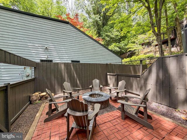 2603 KLINGLE RD NW, Washington, DC 20008