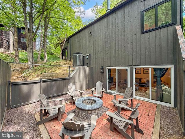 2603 KLINGLE RD NW, Washington, DC 20008