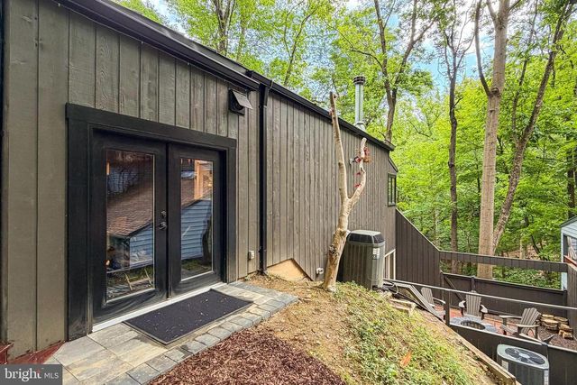 2603 KLINGLE RD NW, Washington, DC 20008
