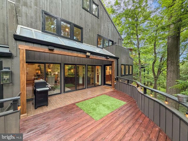 2603 KLINGLE RD NW, Washington, DC 20008