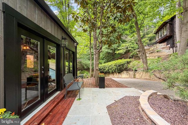 2603 KLINGLE RD NW, Washington, DC 20008