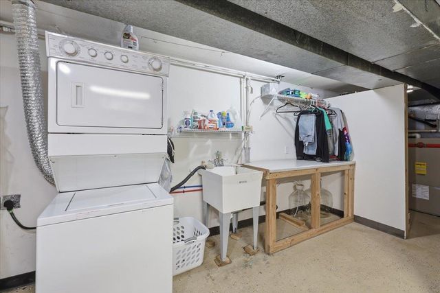 5128 N Greenwood Blvd, Spokane, WA 99205