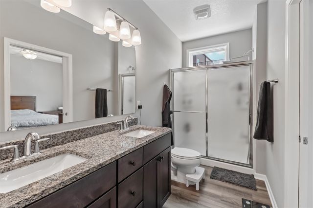 417 SW 12th Street, Des Moines, IA 50309