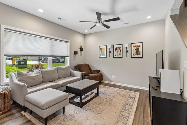 417 SW 12th Street, Des Moines, IA 50309
