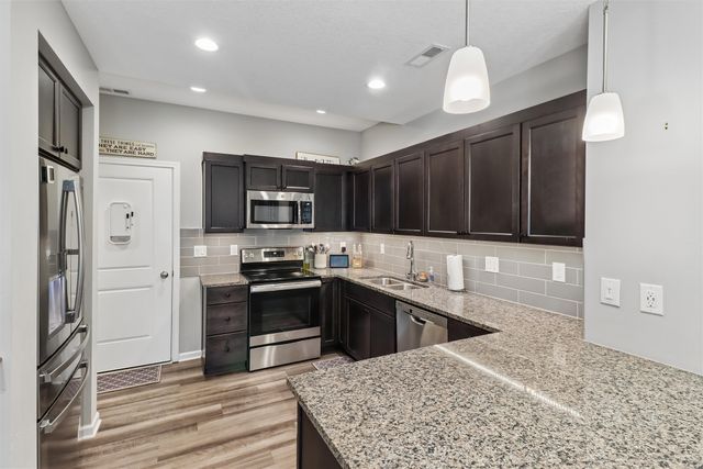 417 SW 12th Street, Des Moines, IA 50309