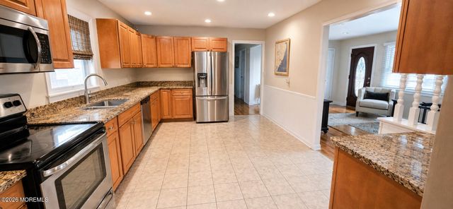 2432 Dwight Avenue, Point Pleasant, NJ 08742