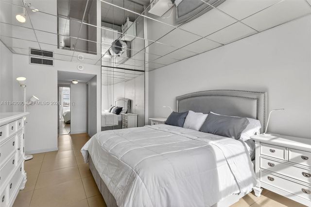 301 174th St 1905, Sunny Isles Beach, FL 33160