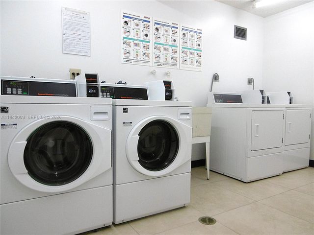 301 174th St 1905, Sunny Isles Beach, FL 33160