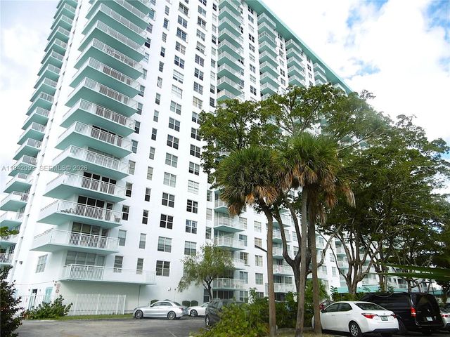 301 174th St 1905, Sunny Isles Beach, FL 33160