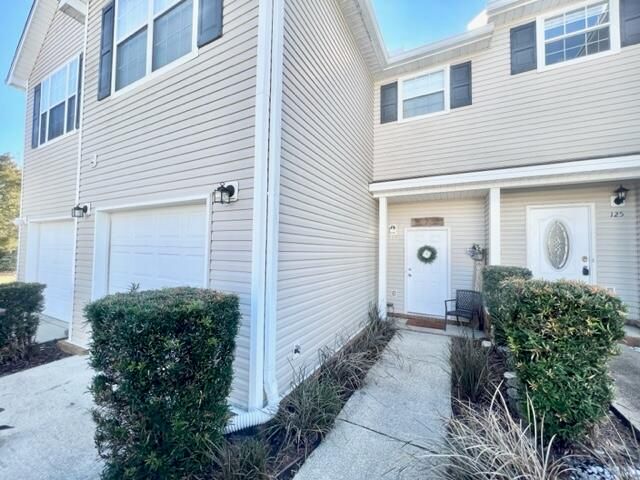 123 Farrah Avenue 123, Niceville, FL 32578