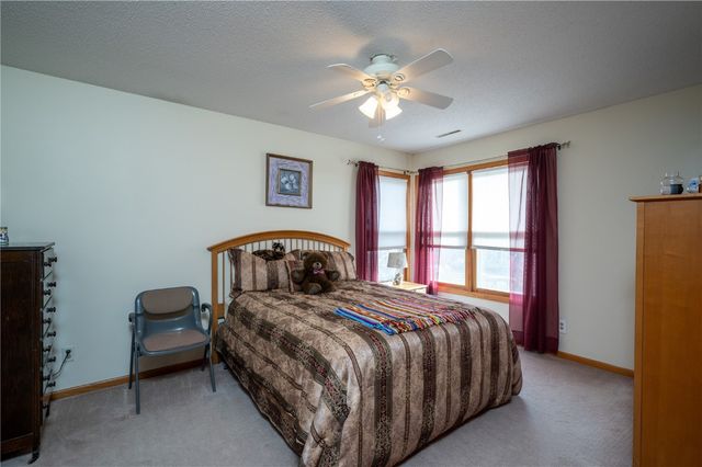 3425 Sycamore Court NE, Cedar Rapids, IA 52402