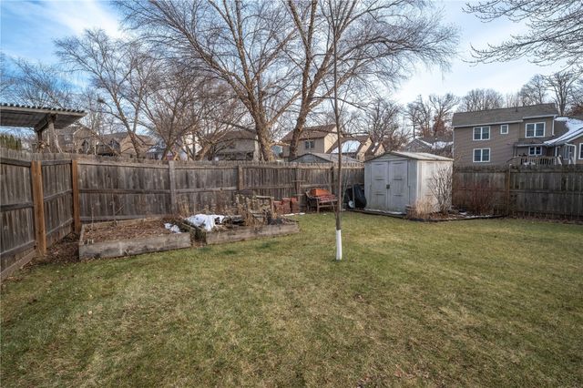 3425 Sycamore Court NE, Cedar Rapids, IA 52402