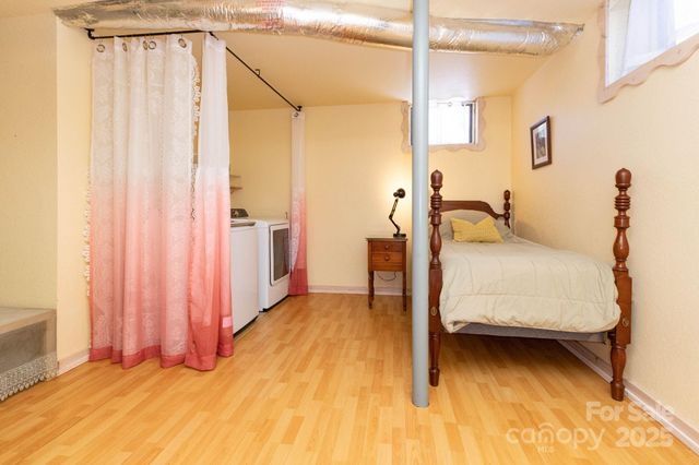 1115 Bee Tree Road, Swannanoa, NC 28778