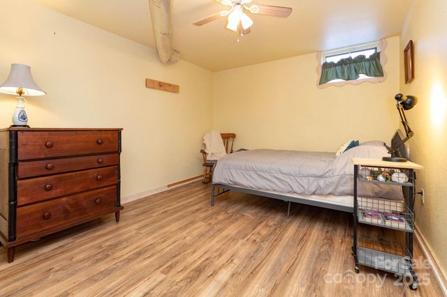 1115 Bee Tree Road, Swannanoa, NC 28778