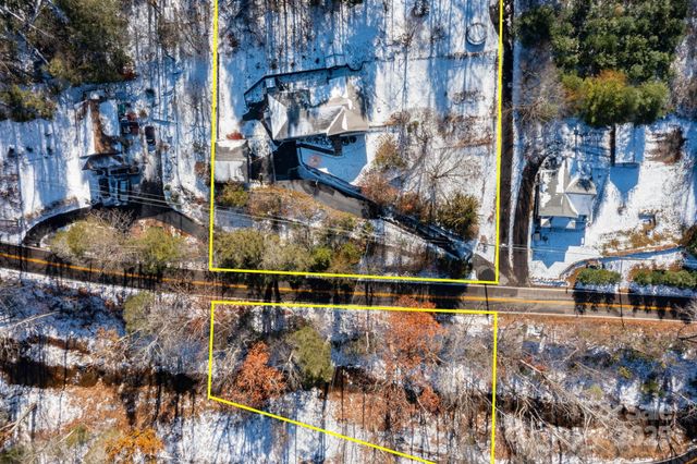 1115 Bee Tree Road, Swannanoa, NC 28778