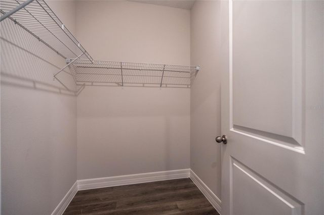 834 N JOANNA AVENUE, Tavares, FL 32778