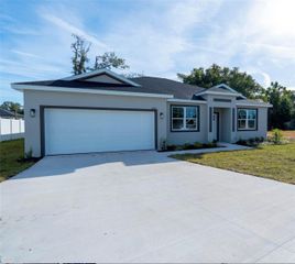 834 N JOANNA AVENUE, Tavares, FL 32778