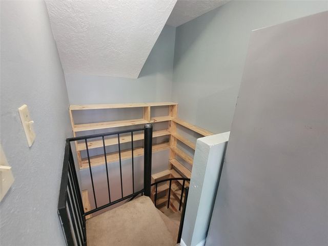 512 County Road 337, Cleveland, TX 77327
