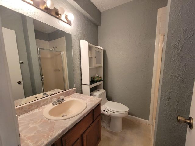 512 County Road 337, Cleveland, TX 77327