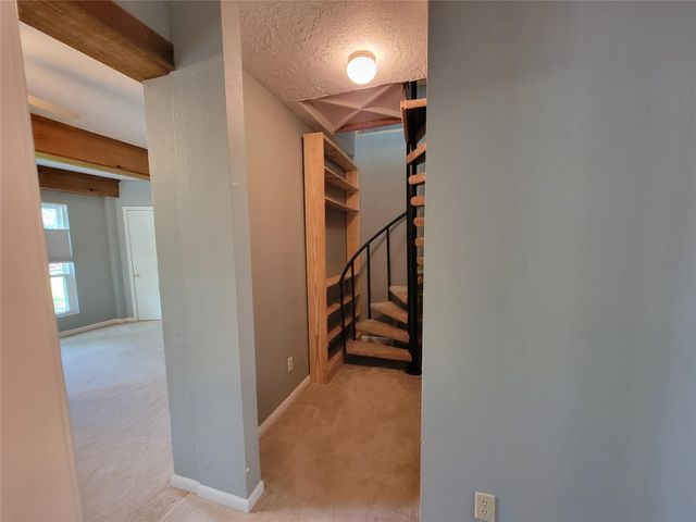 512 County Road 337, Cleveland, TX 77327