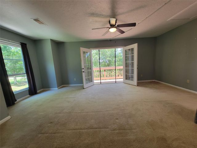 512 County Road 337, Cleveland, TX 77327