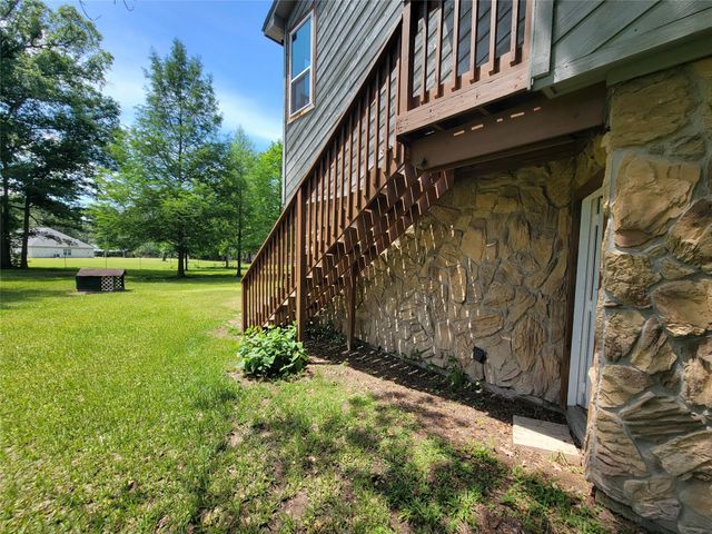 512 County Road 337, Cleveland, TX 77327